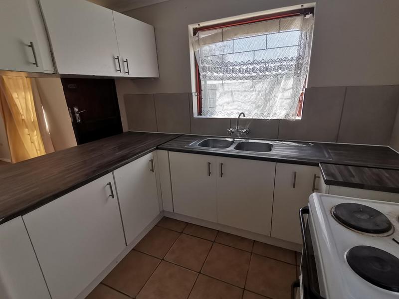 To Let 2 Bedroom Property for Rent in Electric City Western Cape